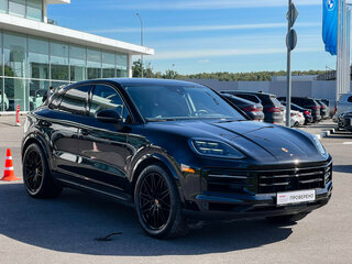2023 Porsche Cayenne Coupé III Рестайлинг, чёрный, 12968046 рублей, вид 3