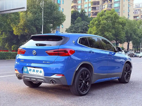 2021 BMW X2 sDrive20i I (F39), синий, 1500000 рублей - вид 4