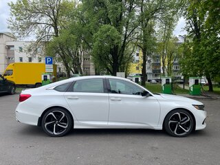 2022 Honda Accord X Рестайлинг, белый, 1999000 рублей, вид 3