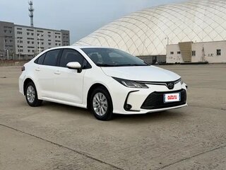 2023 Toyota Corolla XII (E210) Рестайлинг, белый, 1878219 рублей, вид 3