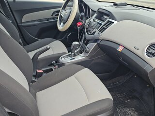 2012 Chevrolet Cruze I Рестайлинг, чёрный, 670000 рублей, вид 5