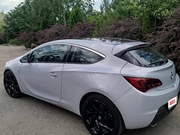 2013 Opel Astra GTC J Рестайлинг, белый, 800000 рублей - вид 7