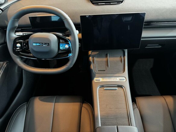 2025 Omoda C7, серый, 3299000 рублей - вид 13