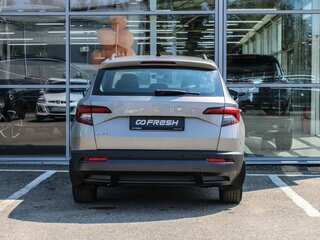 2021 Skoda Karoq I, коричневый, 2400000 рублей, вид 4