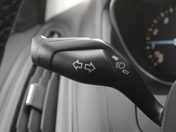 2013 Ford Focus III, синий, 785000 рублей - вид 10