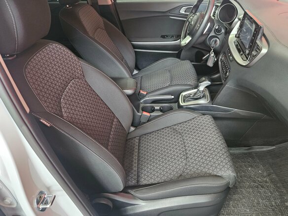 2021 Kia Ceed III, белый, 2170000 рублей - вид 12
