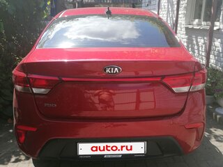 2020 Kia Rio IV, красный, 1338000 рублей, вид 4