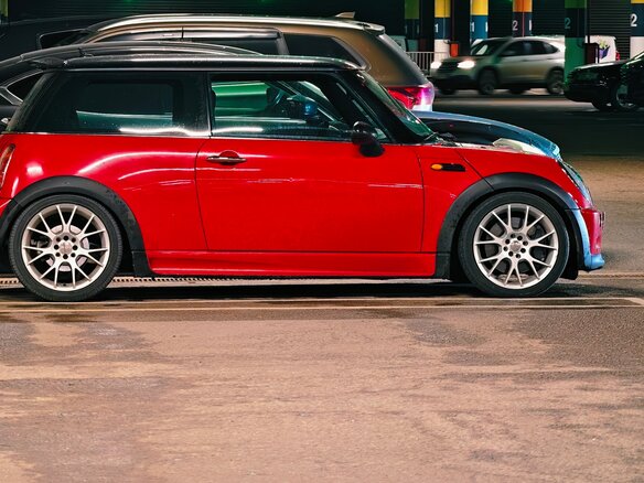 2003 Mini Hatch Cooper I (R50), красный, 700000 рублей - вид 7