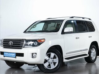 2013 Toyota Land Cruiser 200 Series Рестайлинг 1, белый, 4029000 рублей, вид 3