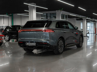 2025 Exeed Exlantix ET, серый, 5490000 рублей, вид 4