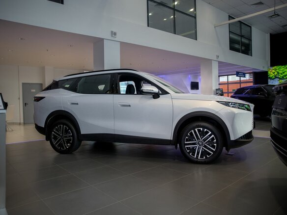 2026 Omoda C7, серый, 3499000 рублей - вид 6