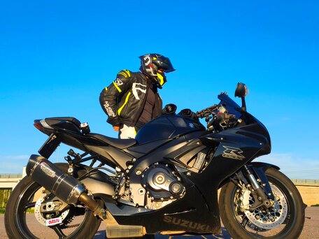 2019 Suzuki GSX-R 600, чёрный, 999999 рублей, вид 2