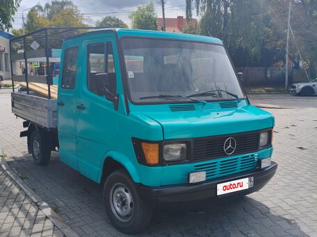 1991 Mercedes-Benz T1, зелёный, 480000 рублей, вид 1