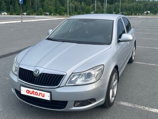 2011 Skoda Octavia II (A5) Рестайлинг, серебристый, 1250000 рублей, вид 1