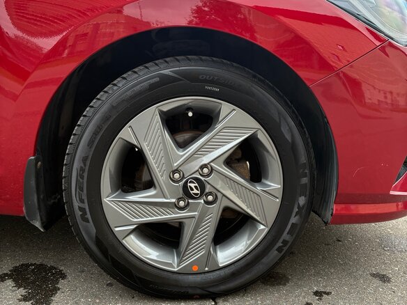2021 Hyundai Solaris II Рестайлинг, красный, 1500000 рублей - вид 12