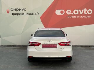 2020 Toyota Camry VIII (XV70) Рестайлинг, белый, 2190000 рублей, вид 5