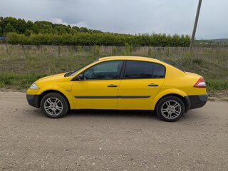 2006 Renault Megane II Рестайлинг, жёлтый, 340000 рублей, вид 5
