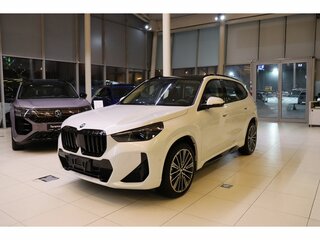 2025 BMW X1 Long 25Li xDrive III (U11/U12), белый, 6040000 рублей, вид 3