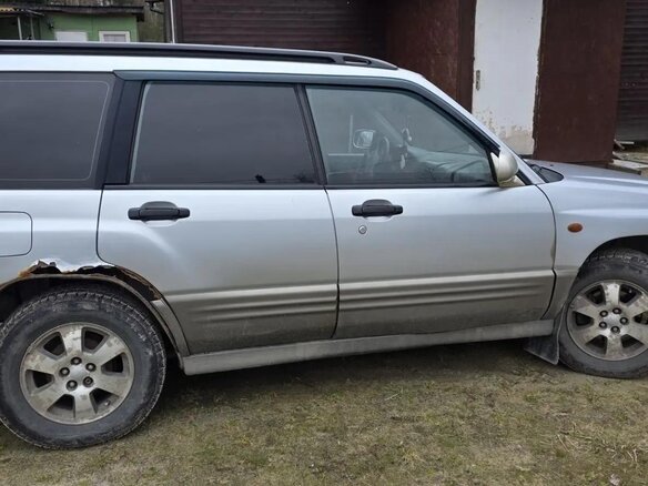 2001 Subaru Forester I Рестайлинг, серебристый - вид 3