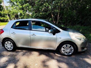 2007 Toyota Auris I, серебристый, 560000 рублей, вид 3