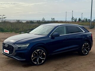 2019 Audi Q8 55 TFSI I (4M), синий, 4650000 рублей, вид 4