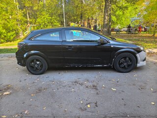 2008 Opel Astra GTC H Рестайлинг, чёрный, 380000 рублей, вид 3