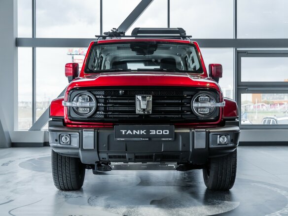 2026 Tank 300 I, красный, 4799000 рублей - вид 2