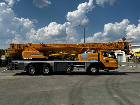 2020 XCMG XCT30_S, жёлтый, 10999000 рублей, вид 4