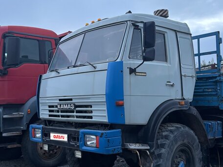 2004 КамАЗ 43118, белый, 1900000 рублей, вид 2