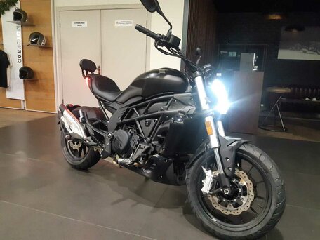 2024 Benelli 502 C, чёрный, 488000 рублей, вид 5