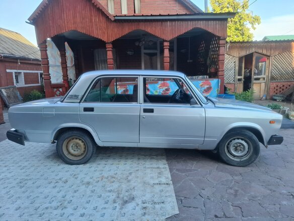 2010 Lada (ВАЗ) 2107, серебристый, 227000 рублей - вид 4