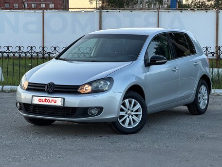 Volkswagen Golf VI