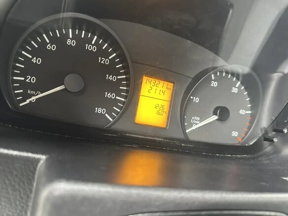 2012 Mercedes-Benz Sprinter, белый, 2800000 рублей - вид 9