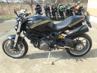 Ducati Monster 1100
