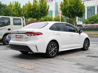 2023 Toyota Levin XII (E210) Рестайлинг, белый, 1320000 рублей, вид 4