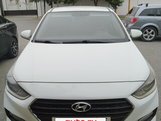 2018 Hyundai Solaris II, белый, 1000000 рублей, вид 1