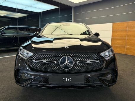 2025 Mercedes-Benz GLC Coupe 260 II (C254), чёрный, 7888000 рублей, вид 5