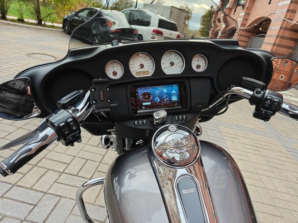 2014 Harley-Davidson Street Glide, серый, 1550000 рублей - вид 6