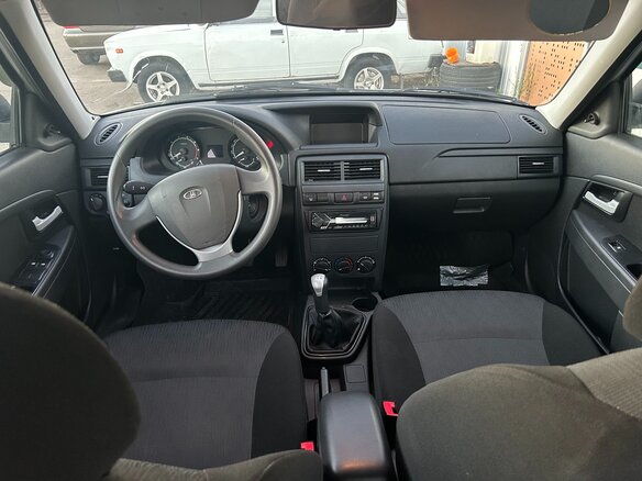 2018 Lada (ВАЗ) Priora I Рестайлинг, серебристый, 665000 рублей - вид 7