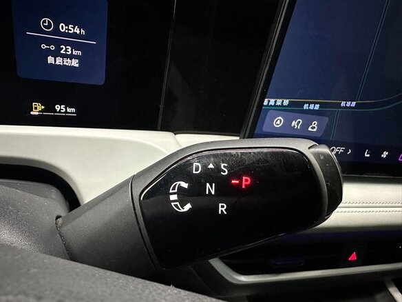 2026 Jetta VS8, чёрный, 2490023 рублей - вид 18