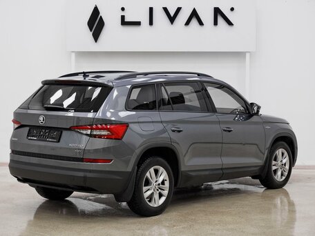 2019 Skoda Kodiaq I, серый, 2225000 рублей, вид 4