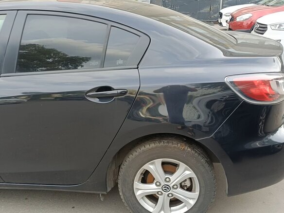 2013 Mazda 3 II (BL) Рестайлинг, чёрный, 900000 рублей - вид 12