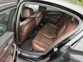2018 BMW 5 серии 530d xDrive VII (G30/G31/G38), чёрный, 3340000 рублей, вид 4