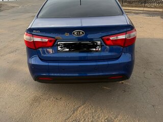 2012 Kia Rio 5-speed III, синий, 420000 рублей, вид 4