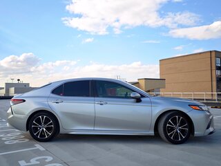 2017 Toyota Camry US Market VIII (XV70), серый, 2320000 рублей, вид 5