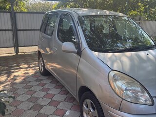 2000 Toyota FunCargo, серебристый, 300000 рублей, вид 2