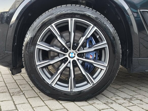 2021 BMW X5 30d IV (G05/G18), чёрный, 6499000 рублей - вид 6
