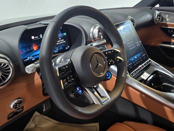 2025 Mercedes-Benz SL-Класс AMG SL 43 43 AMG IV (R232), чёрный, 11990750 рублей - вид 9