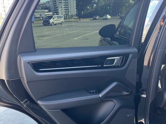 2021 Porsche Cayenne III, чёрный, 6150000 рублей - вид 9