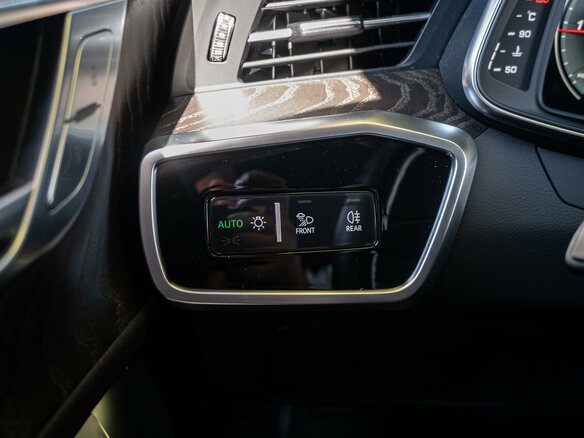 2020 Audi A6 40 TDI V (C8), белый - вид 24